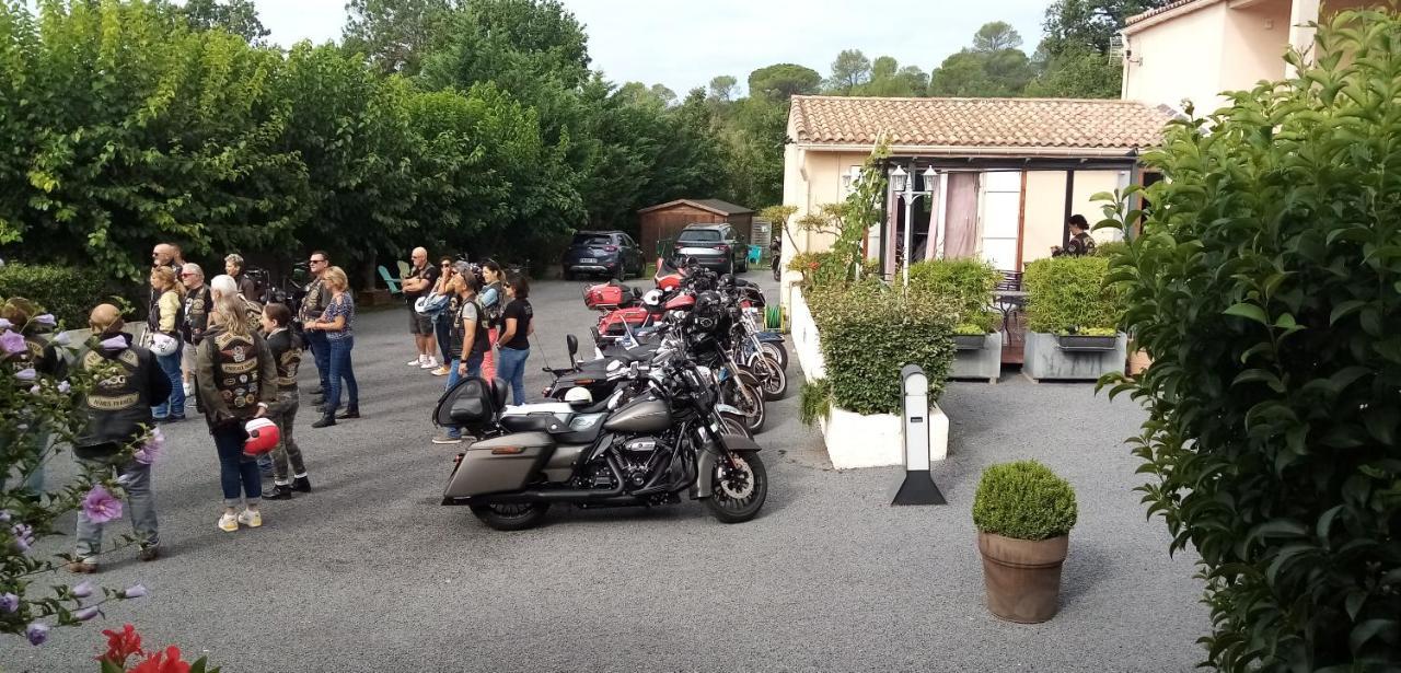 Le Grand Jardin Ξενοδοχείο Aujargues Εξωτερικό φωτογραφία